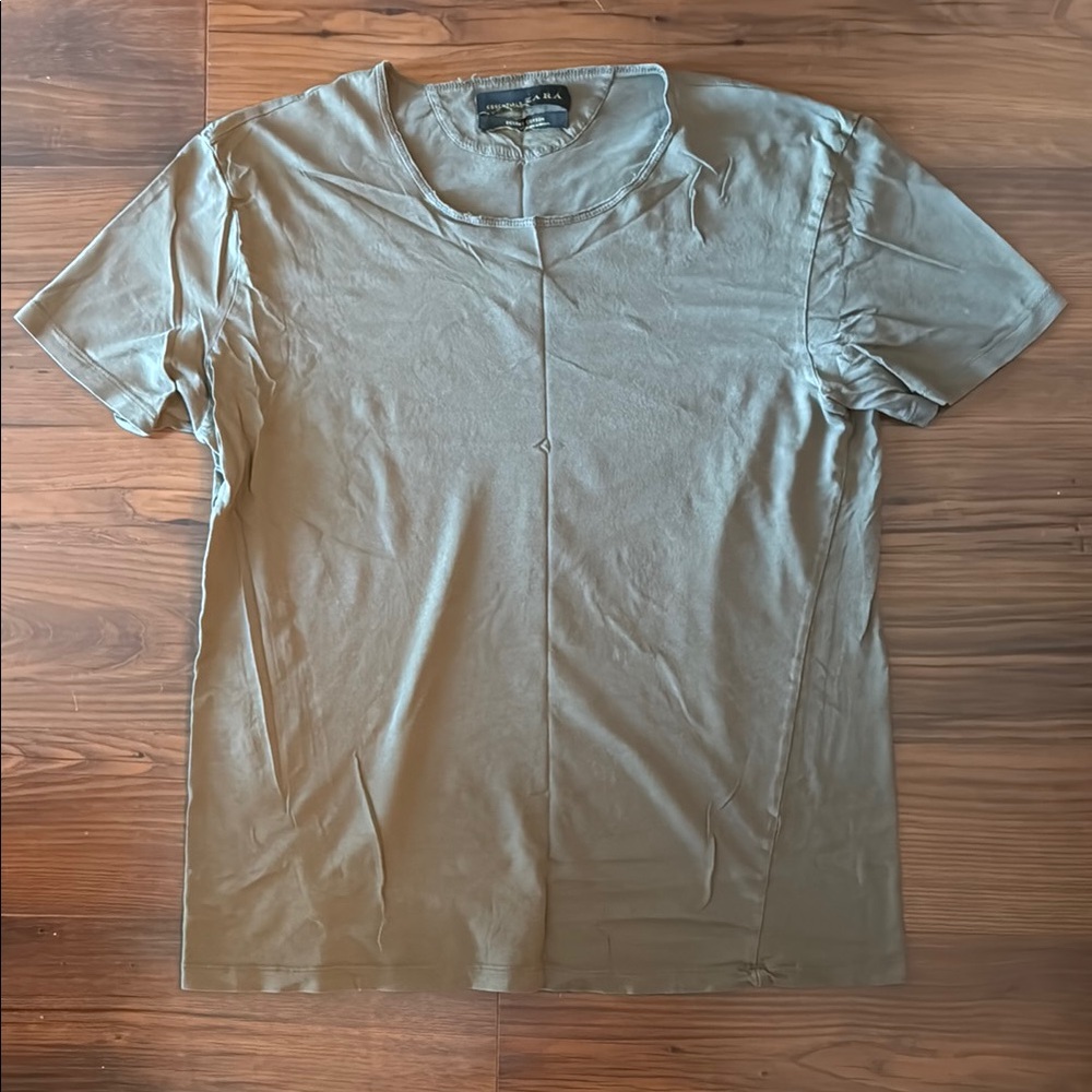 Men’s Zara Tee